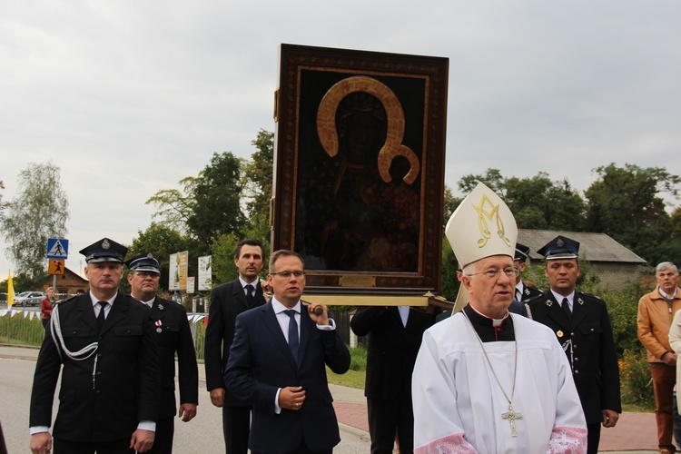 Powitanie ikony MB Częstochowskiej w Radziejowicach