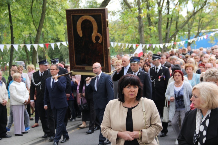 Powitanie ikony MB Częstochowskiej w Radziejowicach