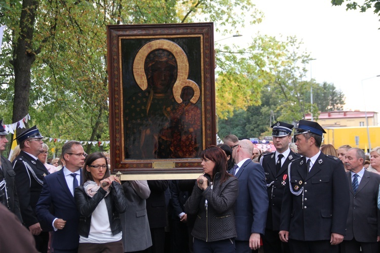 Powitanie ikony MB Częstochowskiej w Radziejowicach