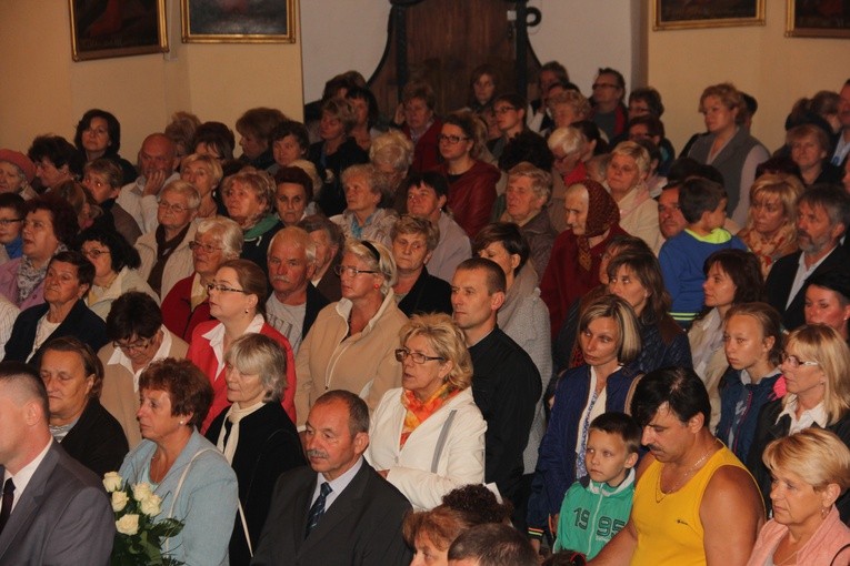 Powitanie ikony MB Częstochowskiej w Radziejowicach