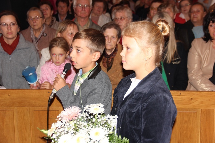 Powitanie ikony MB Częstochowskiej w Radziejowicach