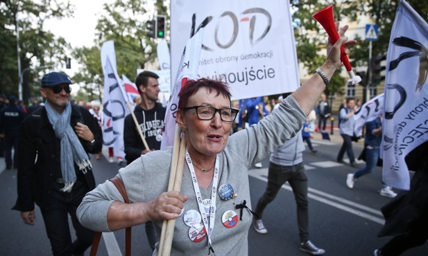 KOD przeciw ochronie życia nienarodzonych