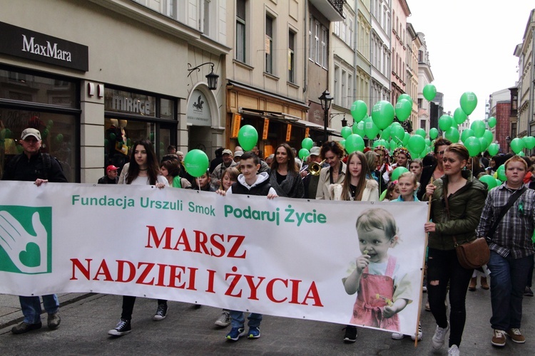 Marsz Nadziei i Życia Fundacji Urszuli Smok "Podaruj Życie" 2016