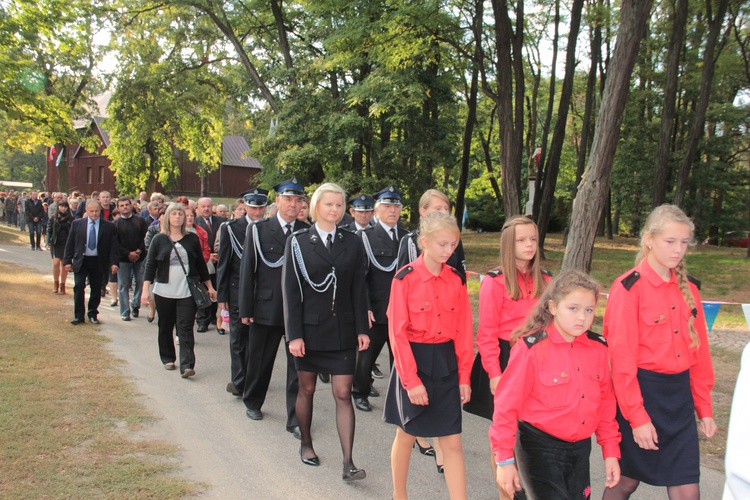 Powitanie ikony MB Częstochowskiej w Lutkówce