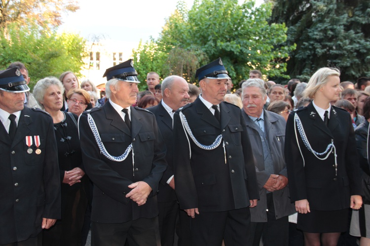 Powitanie ikony MB Częstochowskiej w Lutkówce