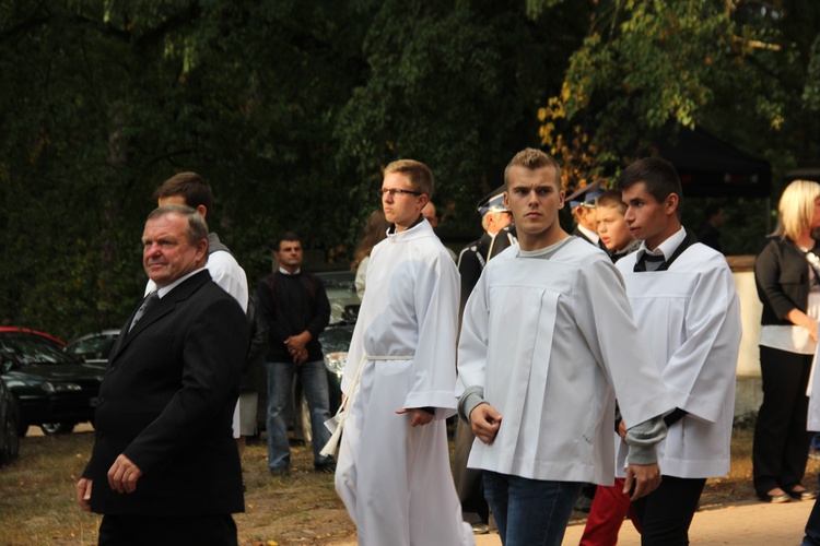 Powitanie ikony MB Częstochowskiej w Lutkówce