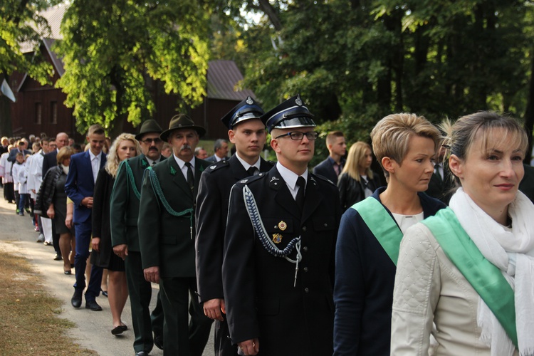 Powitanie ikony MB Częstochowskiej w Lutkówce