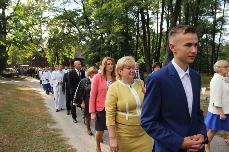 Powitanie ikony MB Częstochowskiej w Lutkówce