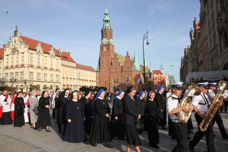 Procesja z relikwiami św. Stanisława i św. Doroty