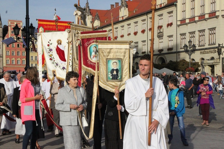 Procesja z relikwiami św. Stanisława i św. Doroty