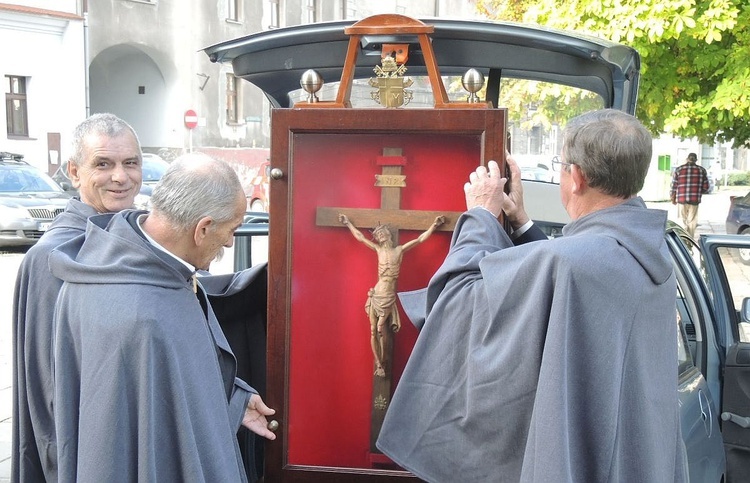 Peregrynacja krzyża św. Jana Pawła II w Bielsku-Białej