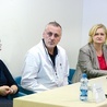 ▲	Prelegenci drugiego spotkania w ramach Akademii Onkologicznej Radomskiego Centrum Onkologii (od lewej): dr Mariola Kosowicz, dr hab. Tadeusz Pieńkowski i dr Aleksandra Ciałkowska-Rysz.