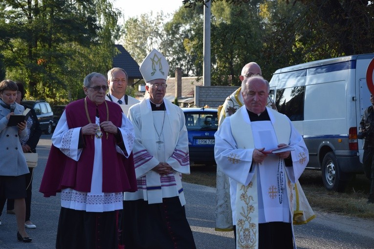 Powitanie MB Częstochowskiej w Lewinie