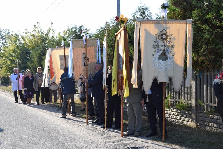 Powitanie MB Częstochowskiej w Lewinie