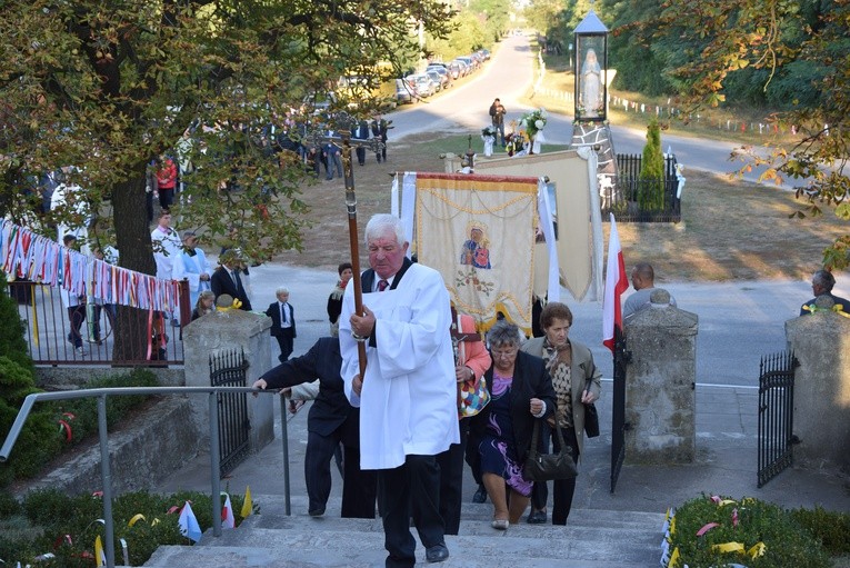 Powitanie MB Częstochowskiej w Lewinie