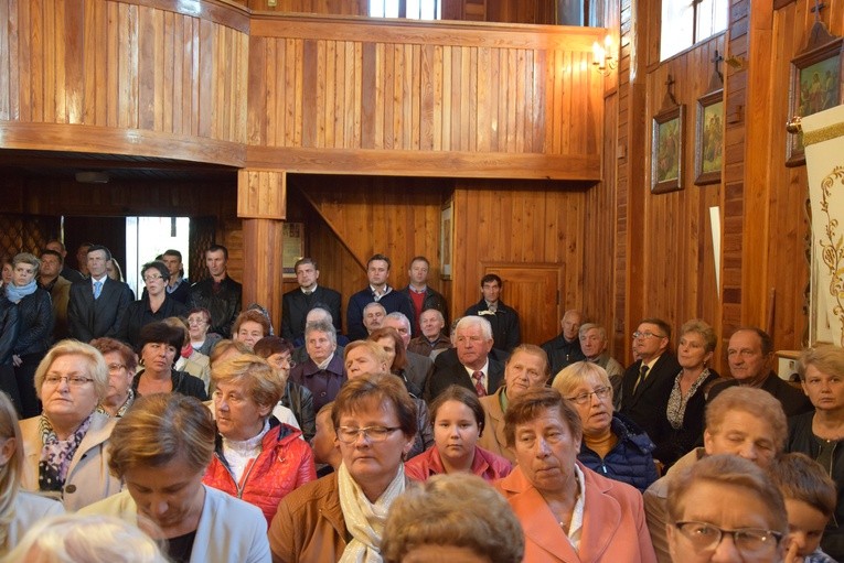 Powitanie MB Częstochowskiej w Lewinie