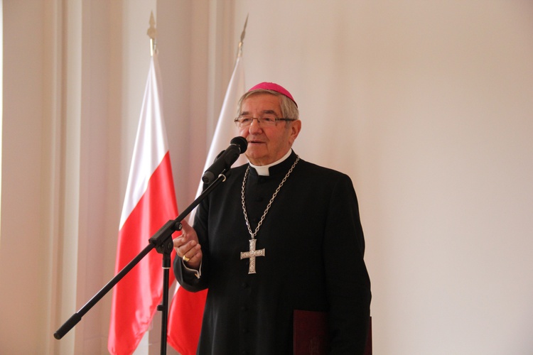 Ks. Jerzy Więcek kapelanem służby cywilnej