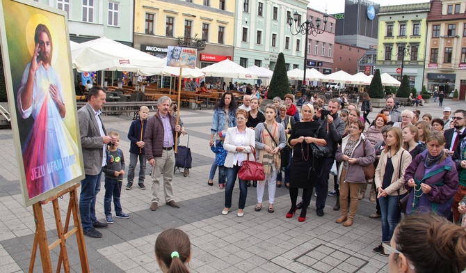 Iskra się rozprzestrzenia