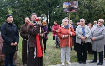 Koronka na ulicy