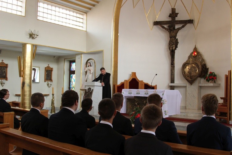 Nowi klerycy diecezji bielsko-żywieckiej AD 2016