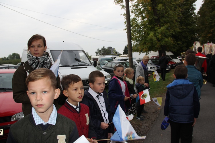 Powitanie ikony MB Częstochowskiej w Żdżarach