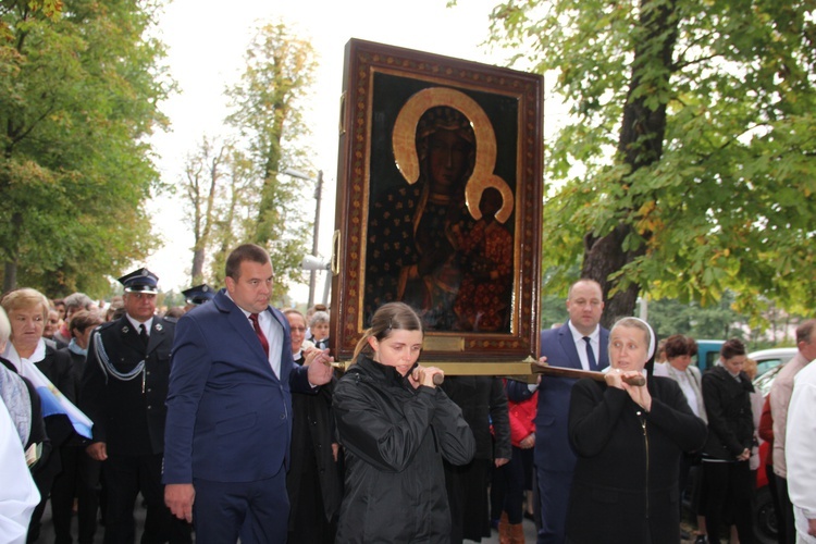 Powitanie ikony MB Częstochowskiej w Żdżarach