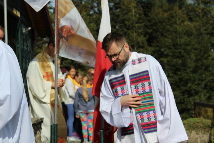 Rajd Szkół Katolickich na Groń Jana Pawła II