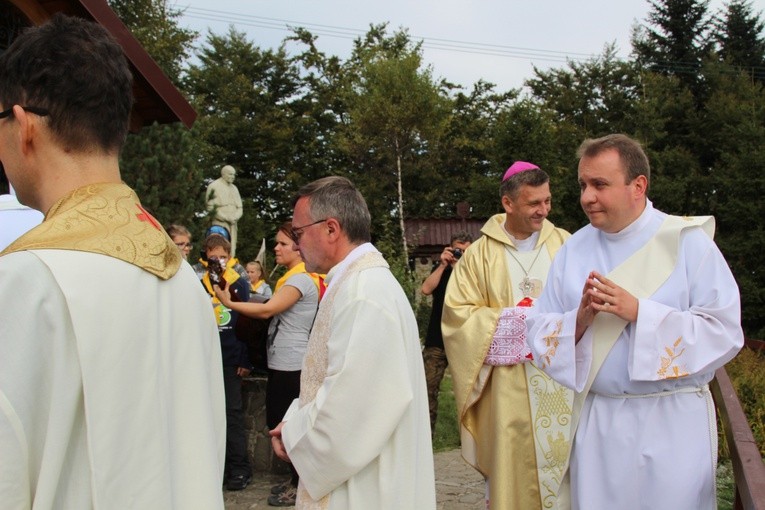 Rajd Szkół Katolickich na Groń Jana Pawła II