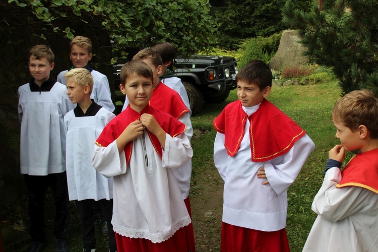 Rajd Szkół Katolickich na Groń Jana Pawła II