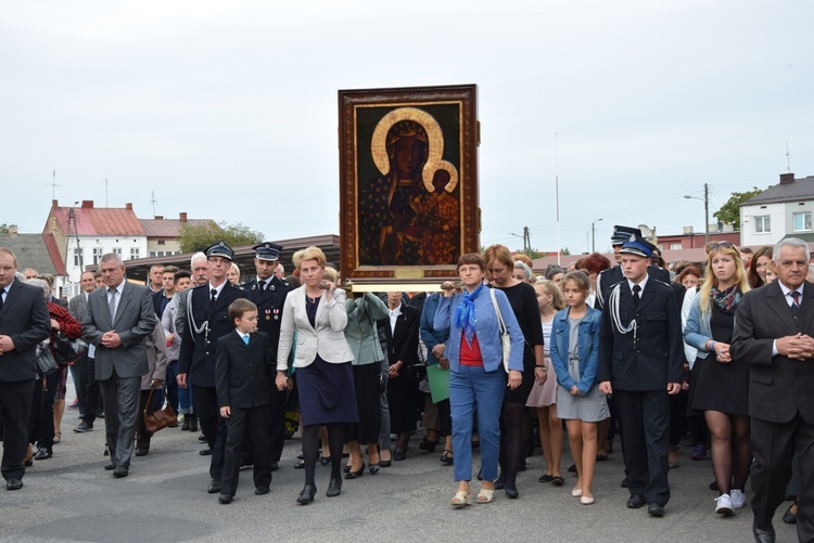 Powitanie ikony MB Częstochowskiej w Nowym Mieście nad Pilicą