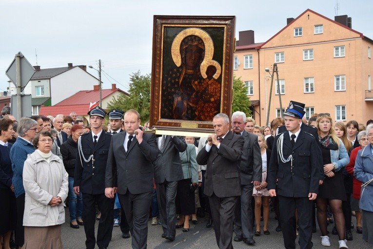 Powitanie ikony MB Częstochowskiej w Nowym Mieście nad Pilicą