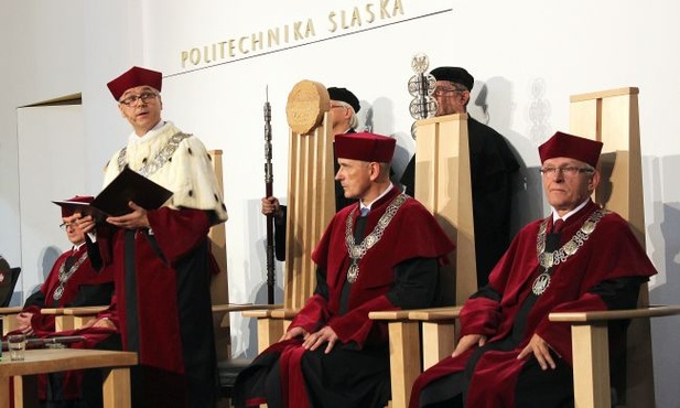 Czas intensywnych przemian