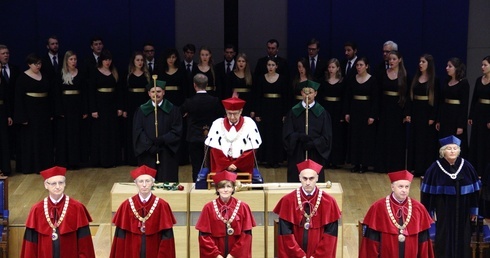 Czas twórczych poszukiwań