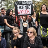 Czarny Marsz na ulicach Warszawy