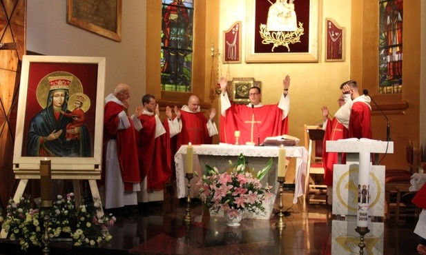 W korbielowskim kościele orędowniczką jest Matka Boża, której obraz przywędrował tu aż z Bohorodczan... 