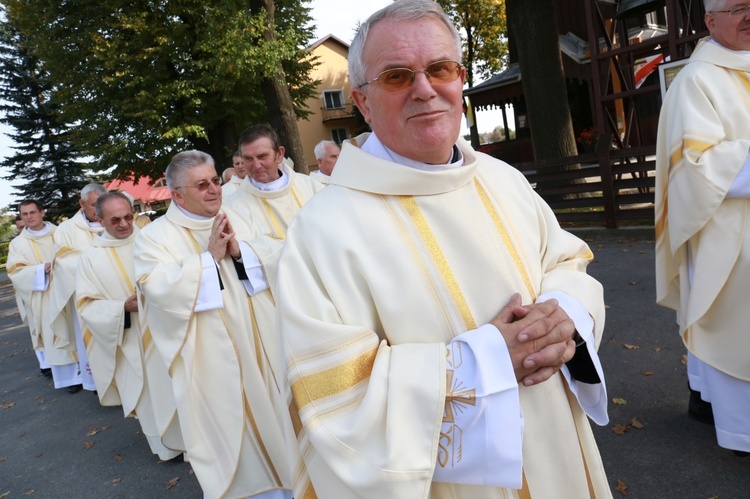 Kamień węgielny w Pogórskiej Woli