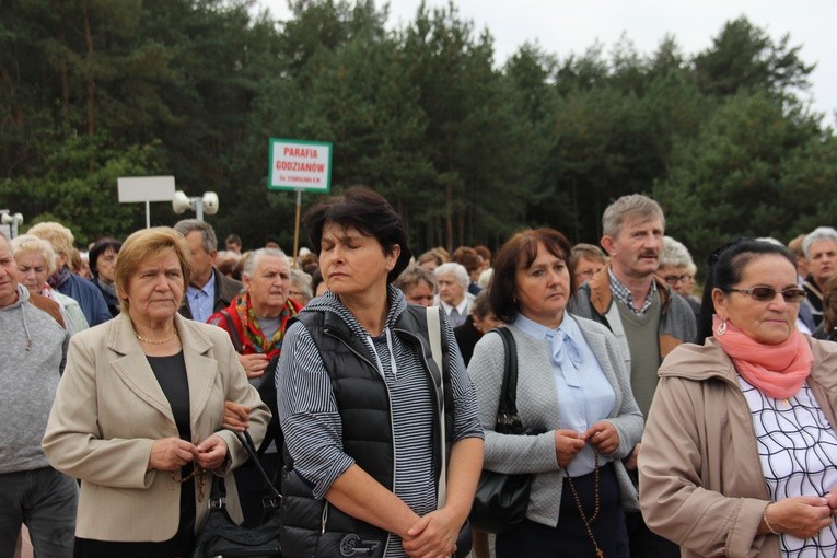 XII Pielgrzymka Kół Żywego Różańca do Domaniewic