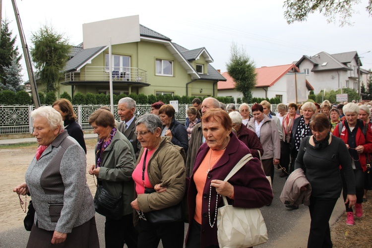 XII Pielgrzymka Kół Żywego Różańca do Domaniewic