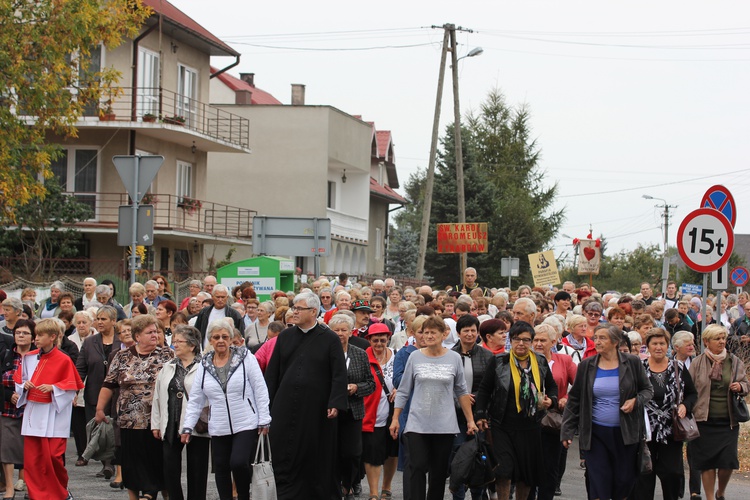 XII Pielgrzymka Kół Żywego Różańca do Domaniewic