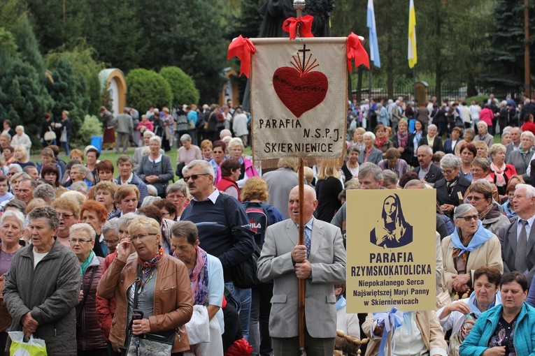 XII Pielgrzymka Kół Żywego Różańca do Domaniewic
