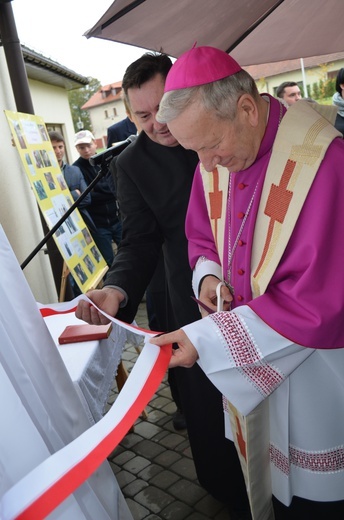 ŚDS w Radwanowicach otrzymał imię kard. Macharskiego