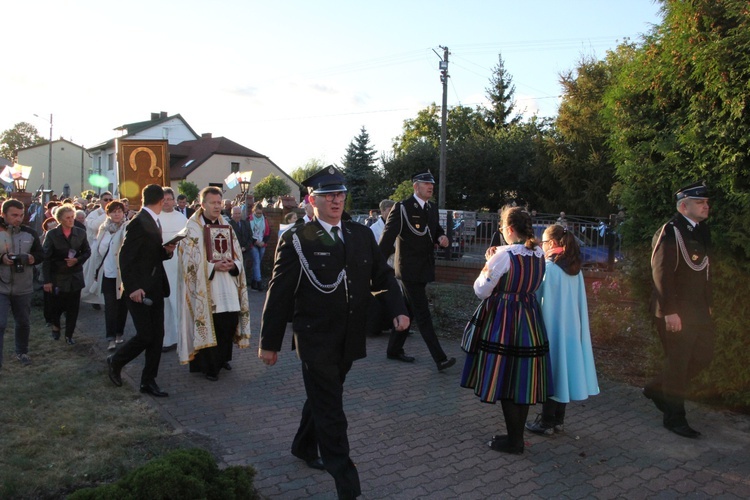 Powitanie ikony MB Częstochowskiej w Czerniewicach