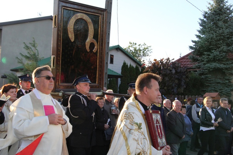 Powitanie ikony MB Częstochowskiej w Czerniewicach