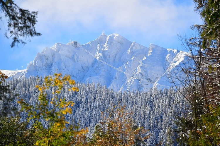 Październikowy zimowy krajobraz