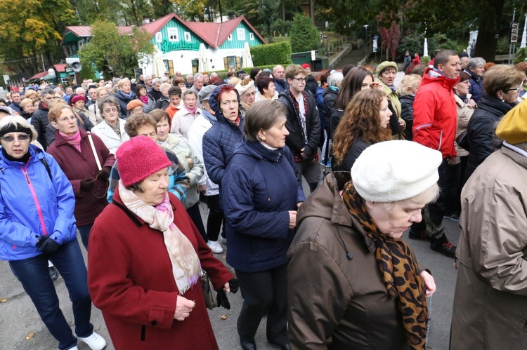 Procesja różańcowa w Krynicy-Zdroju