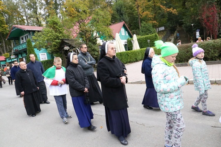 Procesja różańcowa w Krynicy-Zdroju