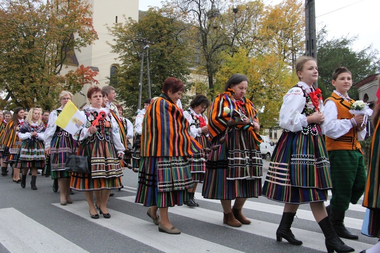 Powitanie ikony MB Częstochowskiej w Lubochni