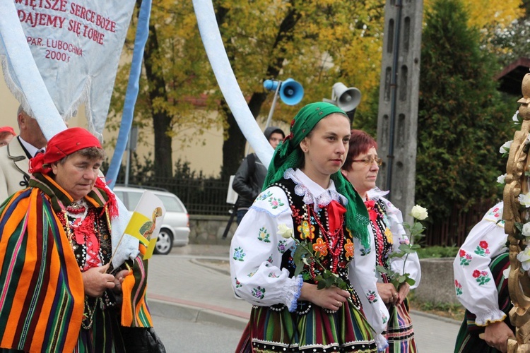 Powitanie ikony MB Częstochowskiej w Lubochni