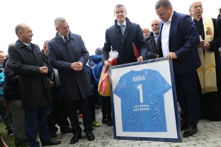 Stróże. Stadion dla niepełnosprawnych