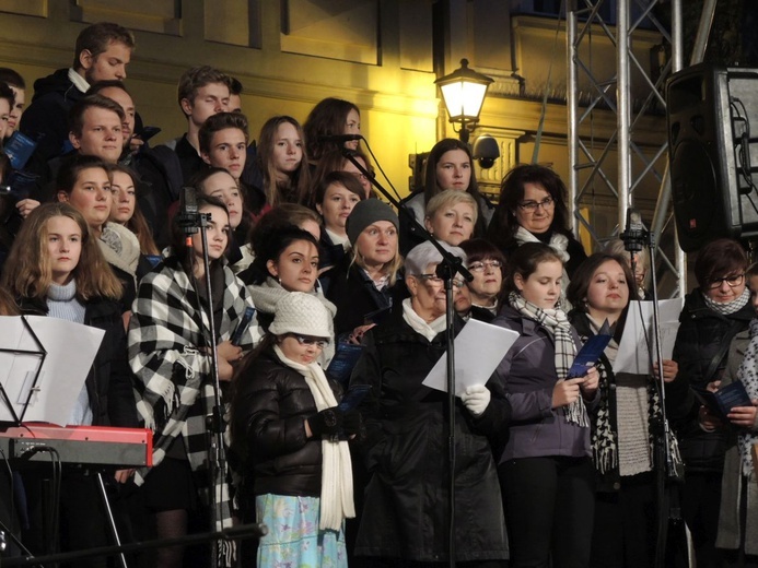 Dzień Papieski AD 2016 na Rynku w Bielsku-Białej